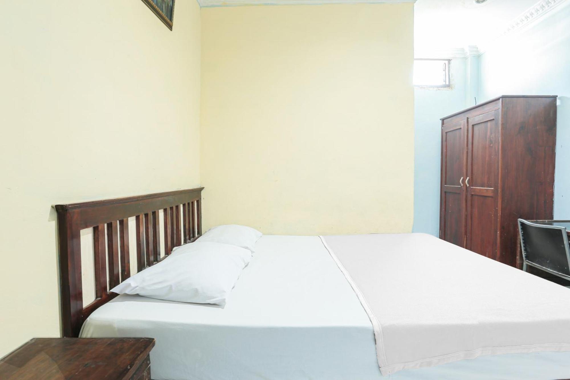 Oyo 93046 Hotel Fortuna Parepare Exterior foto
