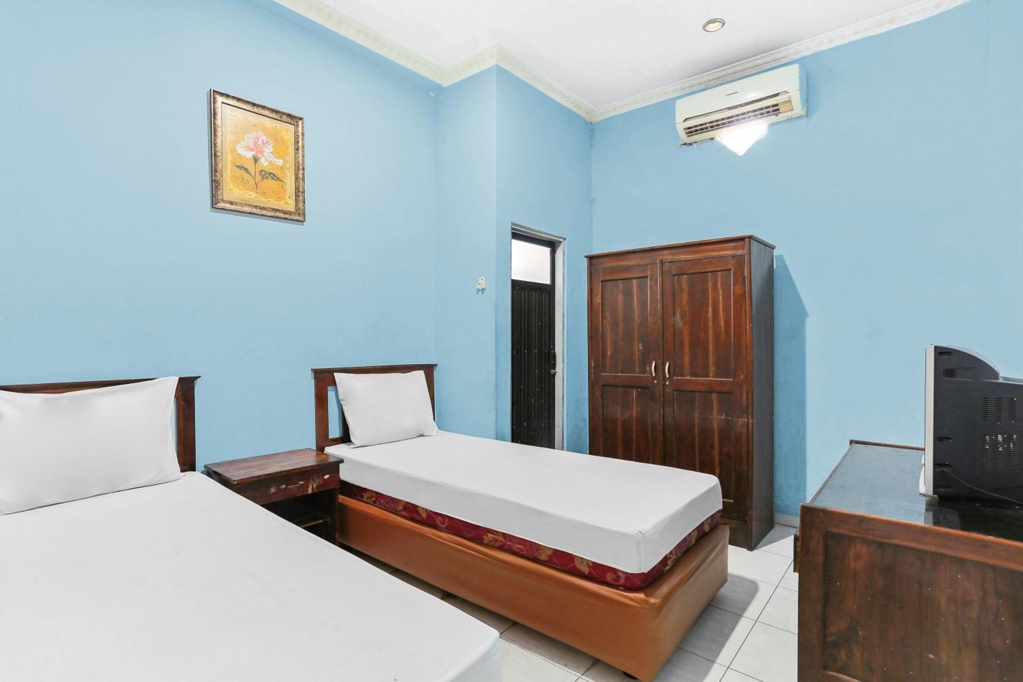Oyo 93046 Hotel Fortuna Parepare Exterior foto